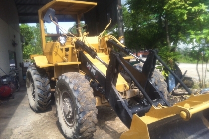 ขายรถตักล้อยาง CAT 910 ราคา 498,000 บาท รถนอกนำเข้าจากญี่ปุ่น สภาพสวยพร้อมใช้ ติดต่อสอบถามได้ โทร 044-666729 089-8451778 081-9972972