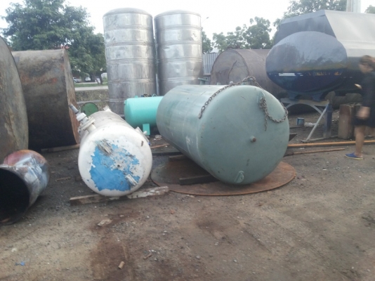 ถังแรงดันสแตนเลส 380 ลิตรแนวตั้ง ของ อิตาลี