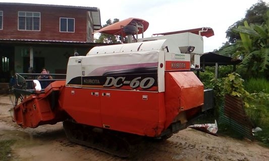 ขายรถเกี่ยวข้าว KUBOTA DC60 ปี53 สภาพพร้อมใช้งาน ราคา260,000 สนใจโทร 090-8588220คุณนะ 093-3258446คุณบิว หรือเข้าดูสินค้าอื่นๆได้ที่ www.narong2truck.com หรือ www.truck.in.th/498 หรือเพจFacebook ณรงค์ ซื้อขายรถมือสอง (เว็บไซต์ส่วนตัว) หรือFacebook คุณนะ รถ