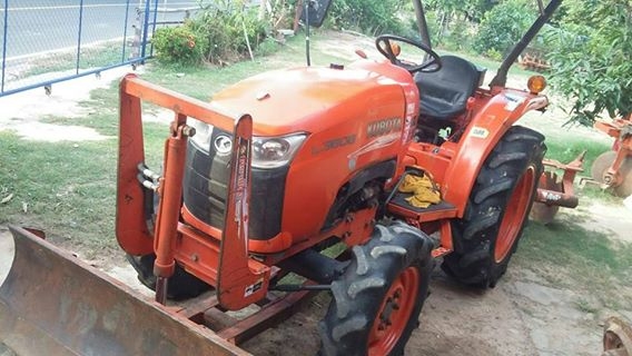 ขายรถไถ คูโบต้าL3608 ทำงานพันเก้าร้อย ชม.สภาพสวย พร้อมลงงาน