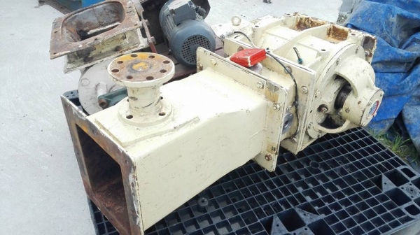 แอร้อก Rotary Valve มี 2 ขนาด ปาก 9" // 12"  ของนอกถอดออกจากโรงงานทำช้อกโกแล็ต