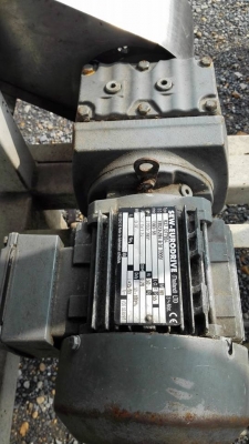 ** Sold ** สายพานลำเลียงสแตนเลสใช้ในอุตสาหกรรมอาหาร สภาพสวยสดใหม่พร้อมใช้งาน