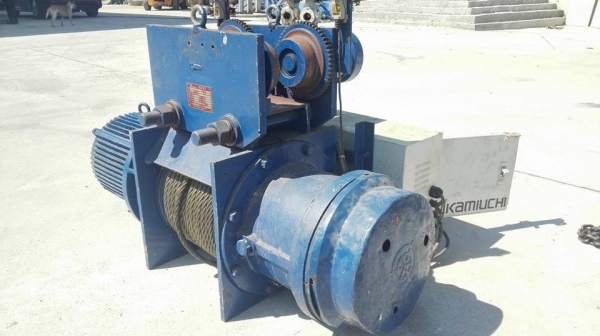 SOLD ** ลดราคาท้าฝน!! ** รอกสลิงไฟฟ้าญี่ปุ่น KAMIUCHI JAPAN 5 Ton 4 ทิศทาง สลิงยาว 6 เมตร ไฟ 380V ของสแปรโรงงานพร้อมใช้
