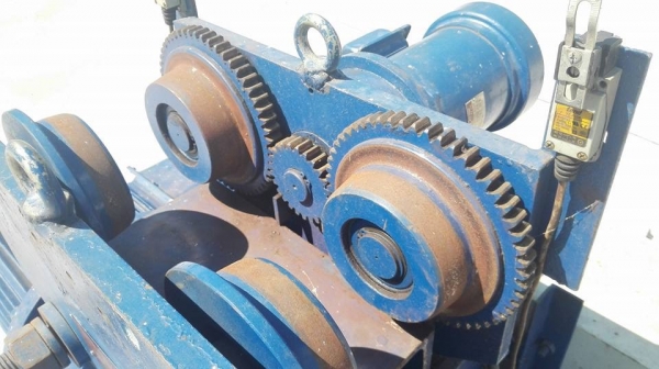 SOLD ** ลดราคาท้าฝน!! ** รอกสลิงไฟฟ้าญี่ปุ่น KAMIUCHI JAPAN 5 Ton 4 ทิศทาง สลิงยาว 6 เมตร ไฟ 380V ของสแปรโรงงานพร้อมใช้