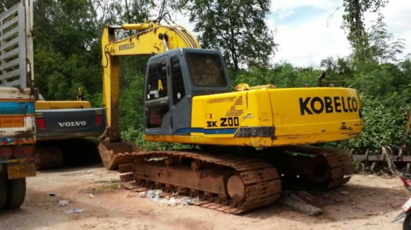 ขาย 465,000 KOBELCO SK 200-3 เครื่องดี ปั้มแรง ไฟฟ้ามีอุปกรครบขาดมอเตอร์ เอวใหม่ รถสวยพร้อมใช้ เอกสารเล่มพร้อมโอน 090-772-3710 090-772-378 ขาย 465,000 KOBELCO SK 200-3 เครื่องดี ปั้มแรง ไฟฟ้ามีอุปกรครบขาดมอเตอร์ เอวใหม่ รถสวยพร้อมใช้ เอกสารเล่มพร้อมโอน 090-772-3710 090-772-378