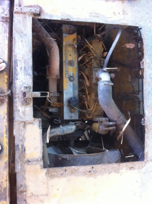 เจ้าของขายเองเข้าดูรถได้ตลอดเวลาKomatsu 100 รุ่น3 เครื่องดี แอร์เย็น ทำงานทำงานเร็วตักดินใส่รถหกล้อวันล่ะไม่ต่ำกว่า150เที่ยว/วัน ราคาต่อรองได้