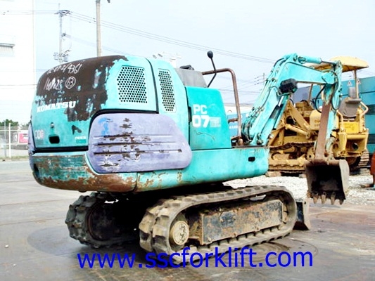 รถขุดดิน KOMATSU PC07-2