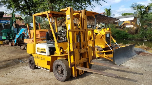 ขายด่วนรถยกKOMATSU FG25-8 ยก2.5ตันเสาสูง3เมตรทูฟรียางตัน4เส้นรถนอกเพื่งนำเข้ามายังไม่เคยใช้งานในเมืองไทยเลย=รุ่นใหม่ขายถูกๆๆ ขายด่วนรถยกKOMATSU FG25-8 ยก2.5ตันเสาสูง3เมตรทูฟรียางตัน4เส้นรถนอกเพื่งนำเข้ามายังไม่เคยใช้งานในเมืองไทยเลย=รุ่นใหม่ขายถูกๆๆ
