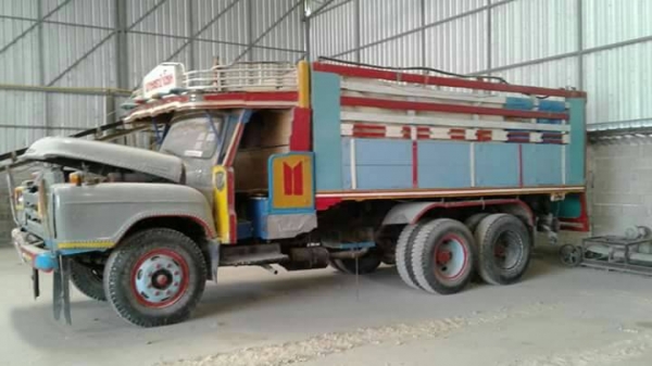 สิบส้อหน้ายาวสองเพลา