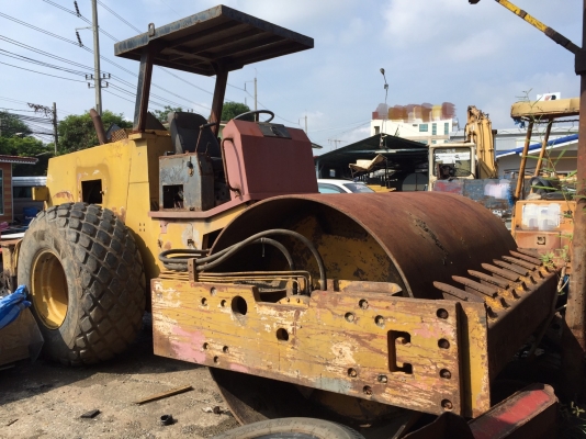 ขาย 675,000 รถบดสั่นสะเทือน STA  vv 900  2 เพลา  2 เปลือก  เครื่องดี เกียร์แรง เอกสารอินวอยท์ รถสวยพร้อมใช้ (กทม.) 090-772-3710 090-772-3708