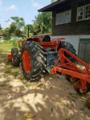 KUBOTA M9000