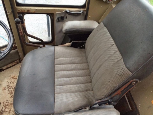 ขายรถตัก Komatsu WA 300-1 รถนอกนำเข้า  สภาพสวย พร้อมใช้ ราคาถูกมากๆ  081-9485494