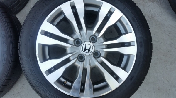 ขายล้อHONDA City SVขอบ16 ยางปี15 4 ล้อ