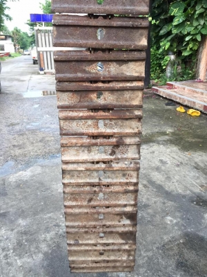 ขายแทคเหล็กpc20สภาพใช้ได้อีกนานใบสวย ขายถูกแบ่งกันใช้ คู่ล่ะ 8888 บาท