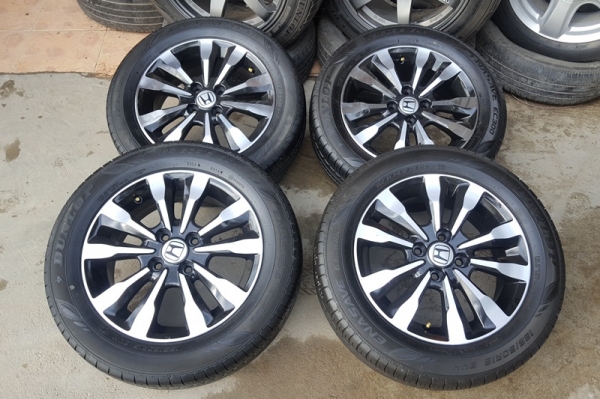 ขายล้อHONDA CITY 15 หน้าเงาดำ ยางปี 14  4 ล้อ