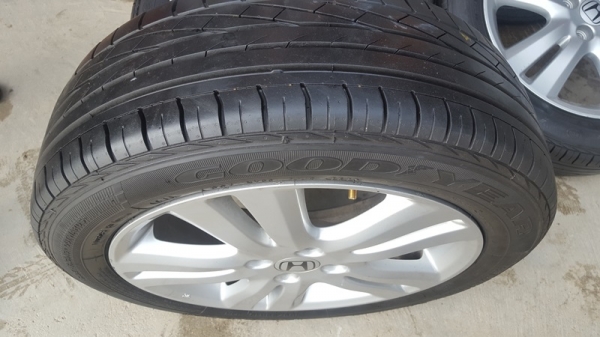 ขายล้อHONDA JAZZ 16 พร้อมยาง 4 ล้อ