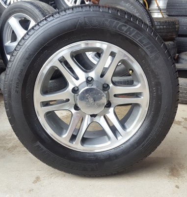 ขายล้อISUZU 4WD 16 ยาง215/65/16 ปี14 4 ล้อ