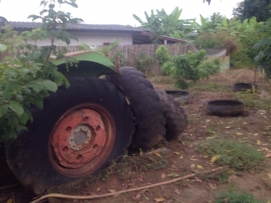 ขายท่อนหลังพร้อมเกียร์ของรถไถด้อย ขายท่อนหลังพร้อมเกียร์ของรถไถด้อย