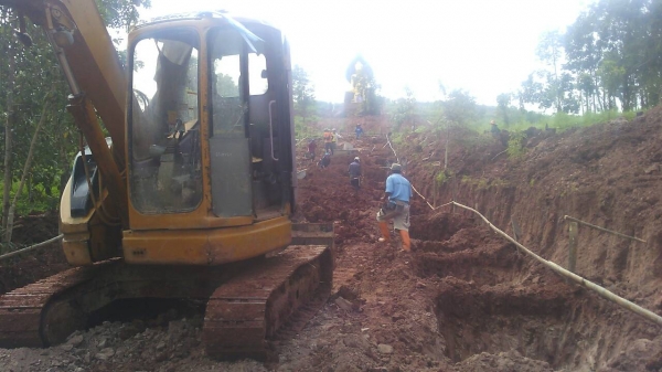 ขายแมคโฮ ซูมิโตโม 55 มีใบพร้องจดทะเบียบ เจ้าของขายเอง