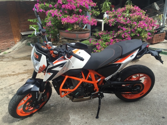 ขาย KTM 690Duke ปี 2015 พร้อมขี่รถวิ่งน้อยมากๆจอดมากกว่าขี่ขาย KTM 690Duke ปี 2015 พร้อมขี่รถวิ่งน้อยมากๆจอดมากกว่าขี่