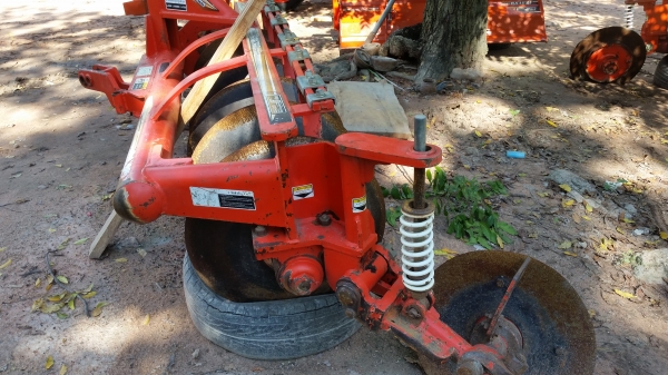 ขาย ผานพรวน ตราช้าง DH246F สวยๆ ใช้งานน้อยมาก ขาย ผานพรวน ตราช้าง DH246F สวยๆ ใช้งานน้อยมาก