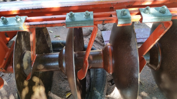 ขาย ผานพรวน ตราช้าง DH246F สวยๆ ใช้งานน้อยมาก ขาย ผานพรวน ตราช้าง DH246F สวยๆ ใช้งานน้อยมาก