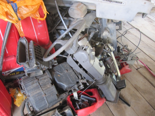 หลุดจองซื้อเดือนนี้ลดให้อีกครับหัวเก๋งฮีโน่ซุปเปอร์เสี่ยหัวนอก ไม่มีผุ โดนมาด้านหน้าขวา เอาขึ้นสภาพปกติแล้วเหลือทำสี อุปกรณ์ครบ