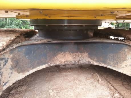 KOMATSU PC 200-7