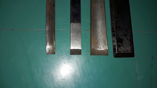 ขายชุดสิ่วงานจีนเก่าตราเพชร ดอกไม้แดง ขนาด1 1/4, 5/8,สิ่วเล็บ1/2, 1" ขายชุดสิ่วงานจีนเก่าตราเพชร ดอกไม้แดง ขนาด1 1/4, 5/8,สิ่วเล็บ1/2, 1"