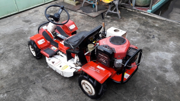 ขายรถตัดหญ้านั่งขับ 16 แรงม้า นำเข้าญี่ปุ่น