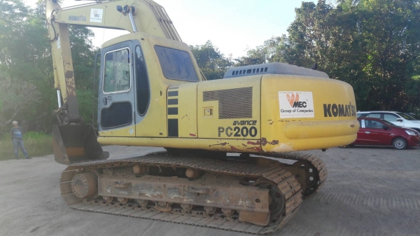 ขายรถแบคโฮ KOMATSU PC200-6 ชีเรียน 9x,xxx ก่วามีสองคันไฟฟ้าเต็มเดิมๆ ขายรถแบคโฮ KOMATSU PC200-6 ชีเรียน 9x,xxx ก่วามีสองคันไฟฟ้าเต็มเดิมๆ