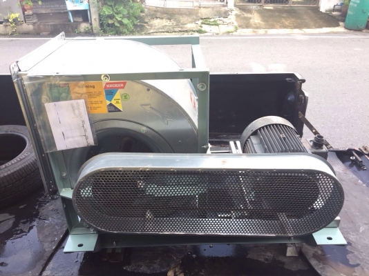 ขายโบวเวอร์ดูดอากาศ Kruger ขนาด 5.5HP. 380V มอเตอร์ Flender made in Germany ของใหม่ไม่เคยใช้งานครับ สวยมาก พร้อมใช้งาน ขายโบวเวอร์ดูดอากาศ Kruger ขนาด 5.5HP. 380V มอเตอร์ Flender made in Germany ของใหม่ไม่เคยใช้งานครับ สวยมาก พร้อมใช้งาน