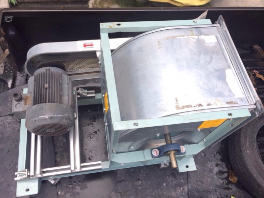 ขายโบวเวอร์ดูดอากาศ Kruger ขนาด 5.5HP. 380V มอเตอร์ Flender made in Germany ของใหม่ไม่เคยใช้งานครับ สวยมาก พร้อมใช้งาน ขายโบวเวอร์ดูดอากาศ Kruger ขนาด 5.5HP. 380V มอเตอร์ Flender made in Germany ของใหม่ไม่เคยใช้งานครับ สวยมาก พร้อมใช้งาน