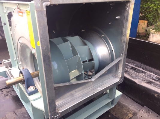 ขายโบวเวอร์ดูดอากาศ Kruger ขนาด 5.5HP. 380V มอเตอร์ Flender made in Germany ของใหม่ไม่เคยใช้งานครับ สวยมาก พร้อมใช้งาน ขายโบวเวอร์ดูดอากาศ Kruger ขนาด 5.5HP. 380V มอเตอร์ Flender made in Germany ของใหม่ไม่เคยใช้งานครับ สวยมาก พร้อมใช้งาน