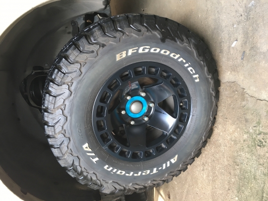 ขายยาง BF Goodrich ALL KO2 265/75/r16 ปี2015 มือสอง