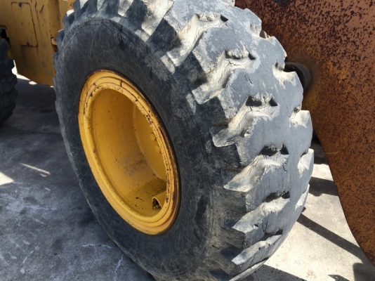 Komatsu 520 สภาพสวยเดิม ๆ นำเข้าจากญี่ปุ่น ราคาถูก Komatsu 520 สภาพสวยเดิม ๆ นำเข้าจากญี่ปุ่น ราคาถูก