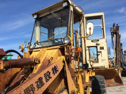 Komatsu 520 สภาพสวยเดิม ๆ นำเข้าจากญี่ปุ่น ราคาถูก Komatsu 520 สภาพสวยเดิม ๆ นำเข้าจากญี่ปุ่น ราคาถูก