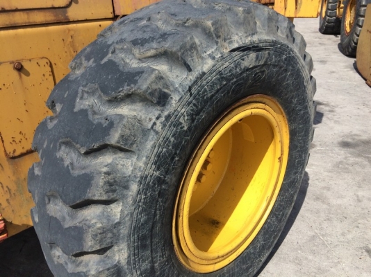 Komatsu 520 สภาพสวยเดิม ๆ นำเข้าจากญี่ปุ่น ราคาถูก Komatsu 520 สภาพสวยเดิม ๆ นำเข้าจากญี่ปุ่น ราคาถูก