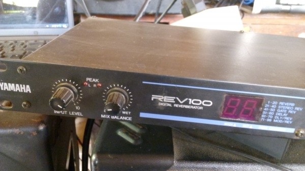 ขายเอฟเฟคช่วยเสียงร้อง yamaha REV100