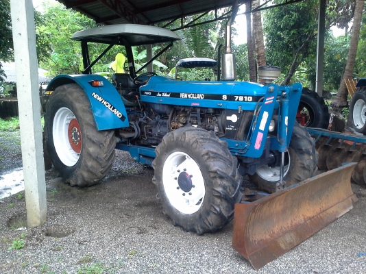 ขายนิวฮอแลน 7810 S คาราโล่เกียรกลาง 8&times;2  6สูบสวยเดิมตามสภาพพร้อมใช้ เอกสารอินวอย