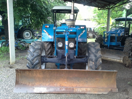 ขายนิวฮอแลน 7810 S คาราโล่เกียรกลาง 8&times;2  6สูบสวยเดิมตามสภาพพร้อมใช้ เอกสารอินวอย