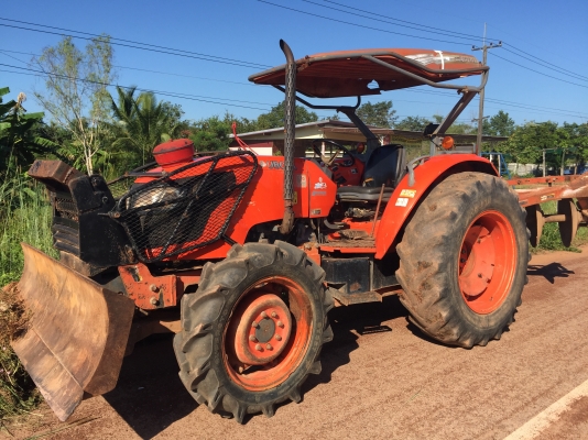 Kubota M7040 หาง5ใบดัน ปี51 รถสวย ยางหน้าใหม่ เล่มพร้อมโอน