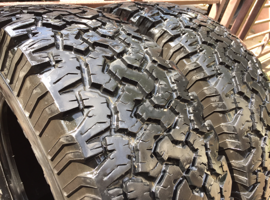 ยางคู่ All BF Goodrich 265 70 17 ปลายปี12 ดอกเยอะ ไม่มีปะ ราคาไม่แพง ยางคู่ All BF Goodrich 265 70 17 ปลายปี12 ดอกเยอะ ไม่มีปะ ราคาไม่แพง