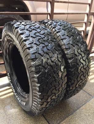 ยางคู่ All BF Goodrich 265 70 17 ปลายปี12 ดอกเยอะ ไม่มีปะ ราคาไม่แพง