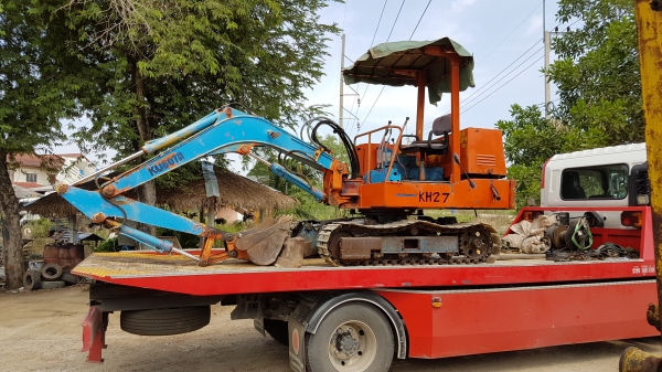 ขายด่วนรถแบคโฮKUBOTAคูโบต้าKH27เทียบเท่าPC30ครื่อง3สูบคูโบต้าดีปั่มแรงรถนอกเพิ่งนำเข้ามาใหม่ยังไม่เคยใช้งานในเมืองไทยเลย