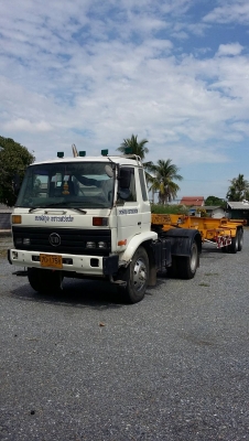 หัวลาก หกล้อ 180  แรง ปี 44 พร้อมหางก้าง 2 เพลา รถสวยๆพร้อมใช้งาน ราคา  550,000 บาท