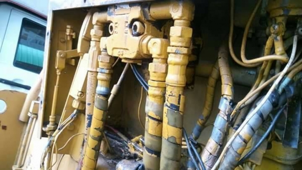 ขายรถบด โบแม็กสั่นสะเทือน ล้อเหล็กหน้า หลัง อุปกรณ์ฉีดนํ้าครบ เครื่องแห้ง มีเช็คระบบไฟ ขายไม่แพงครับ