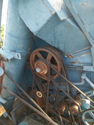 ขายเครื่องสีนวดข้าวพร้อมรถ