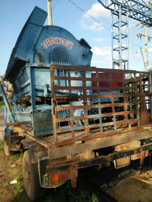 ขายเครื่องสีนวดข้าวพร้อมรถ