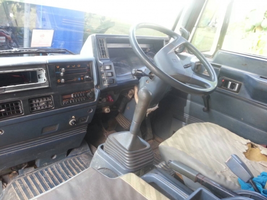 ขาย(580,000)หกล้อดั้มIsuzu฿195แรง